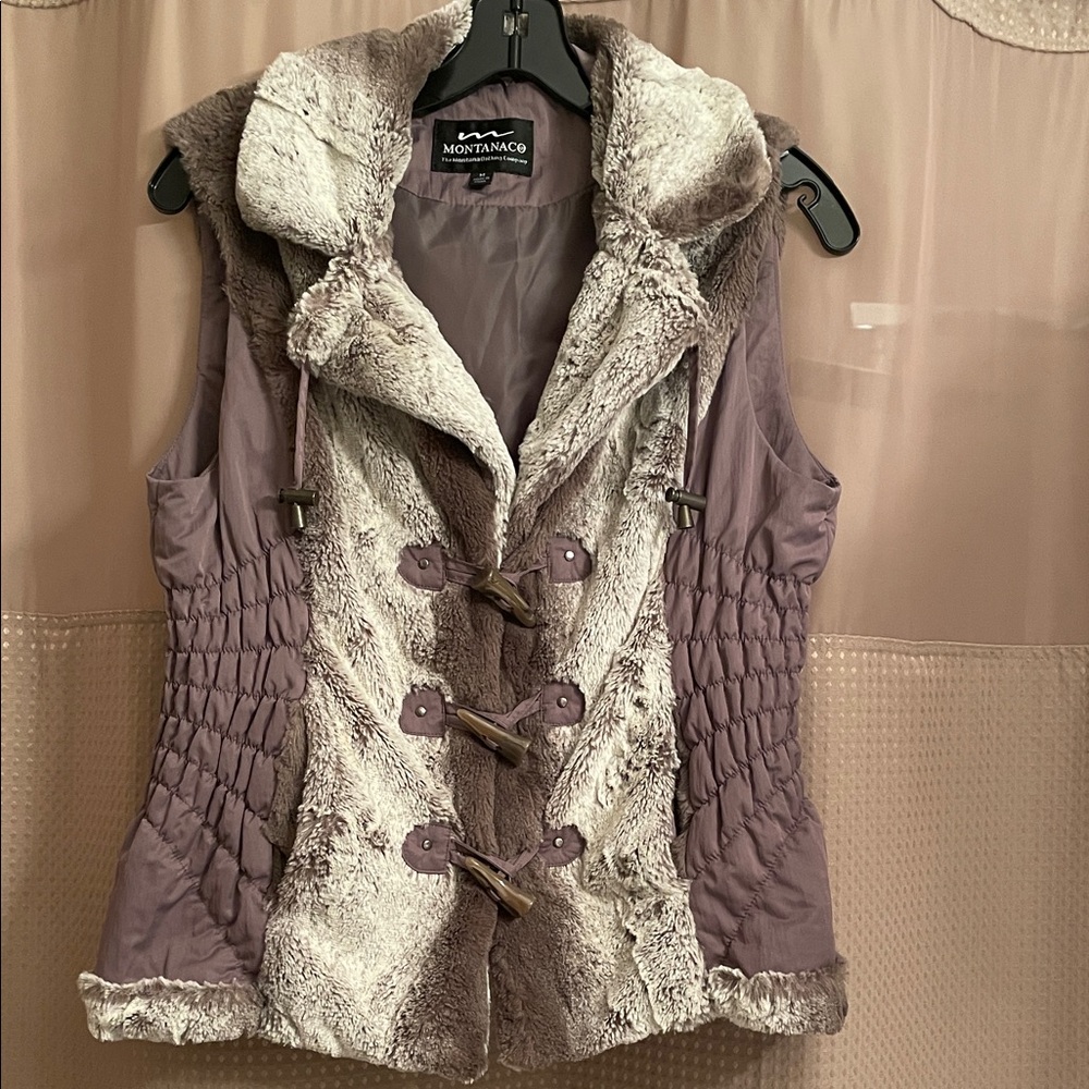 Montana Co. Women's Faux Fur Vest - Cream and Purple